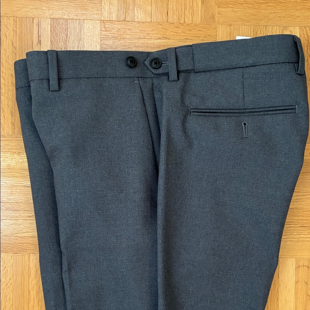 Stylish Banana Republic Medium Gray Wool Trousers 33x32